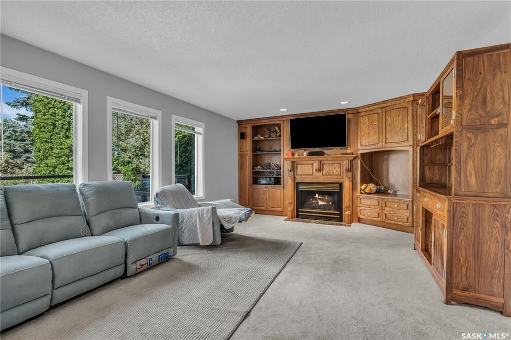 Briarwood社区 独栋出售 · 636 Braeside View——林与唐地产 - 5